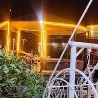 Cafe Restaurant Beranoosh