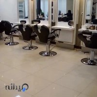 سالن زیبایی مداد رنگی