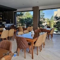 کافه رستوران فرهاد