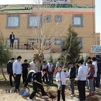 دبیرستان پویندگان پرند
