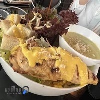 کافه رستوران آیلند