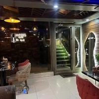 کافه و رستوران مِدِس