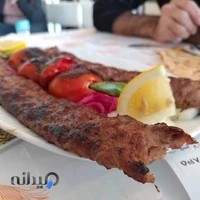رستوران آذر بناب