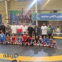 آکادمی کشتی ایزی پایپ
