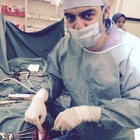 جراح دهان فک و صورت اصفهان دکتر هادی مشکل گشا