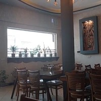 کافه رستوران لاویز