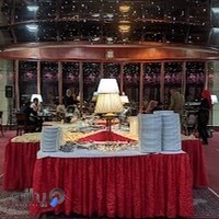 سالن غذا‌خوری هتل شادی