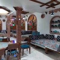 باغچه رستوران حسین