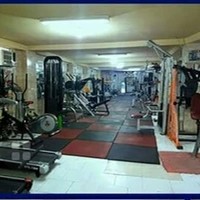 باشگاه بدن سازی کلاسیک