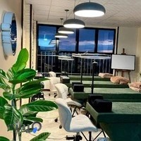 مرکز مژه پونه اسفندیاری