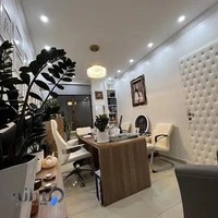دکتر آنوش شفیعی