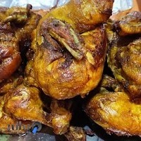 رستوران قرمز (آنامیس)