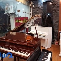 Waltz Piano (گالری پیانو والس)