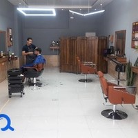 آرایشگاه و پیرایش کاج
