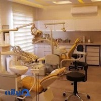 دندانپزشکی گلها_دکتر هدی مومنی