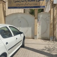 سالن مطالعه به زیستن