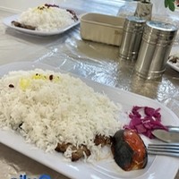 رستوران و کترینگ آسمان