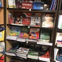 کتابفروشی زیرگذرپارک ملت