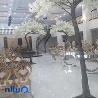 باغ تالار تک درخت