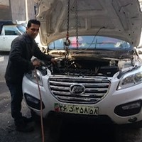 مکانیکی تعمیرگاه تخصصی خودرو برومند