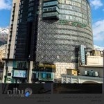 دکترنگین حدادی جراح و متخصص زنان و زایمان و جراحی زیبایی زنان(لابیاپلاستی)