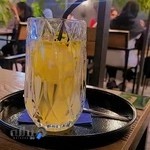 کافه کتاب اکنون