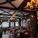 رستوران ایتالیایی بلامونیکا