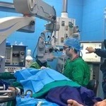 دکتر وحید اونق(متخصص جراحی چشم)