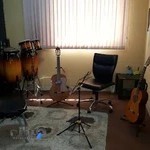 آموزشگاه موسیقی آویژه