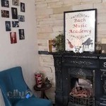 آموزشگاه موسیقی باخ