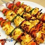 غذای بیرون بر عادل