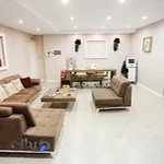 کلینیک زیبایی گلبرگ