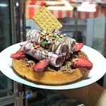 بستنی تایلندی مجنتا