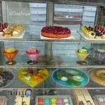 شیرینی لادن شرق