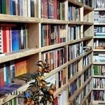 کتاب فروشی پژواک