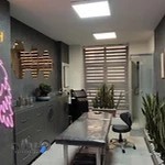 کلینیک پوست و مو آفرینش