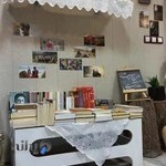 کافه کتاب تاج بوک