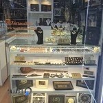 گالری و دفتر فروش زرتا اوژن