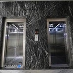 آسانبر نگین غرب