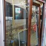 دفتر گروه صنعتی آبی گستران. ساخت درب و پنجره Upvc. فروش یراق آلات