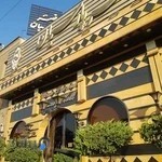 تالار پذیرایی قصر پارسیان