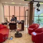 دکتر غلامحسین غرابی فوق تخصص جراحی پلاستیک)