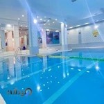 استخر گلایل سفید