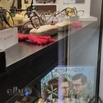 عینک آرمانی