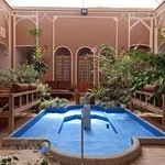 هتل بومگردی خشت و خاطره