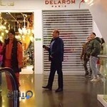 فروشگاه لوازم آرایشی و بهداشتی دلارُم