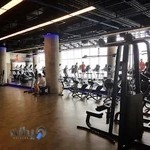 باشگاه بدنسازی R8