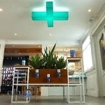 داروخانه رویش