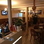 رستوران آفاق