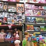 فروشگاه اسباب‌بازی تک توی